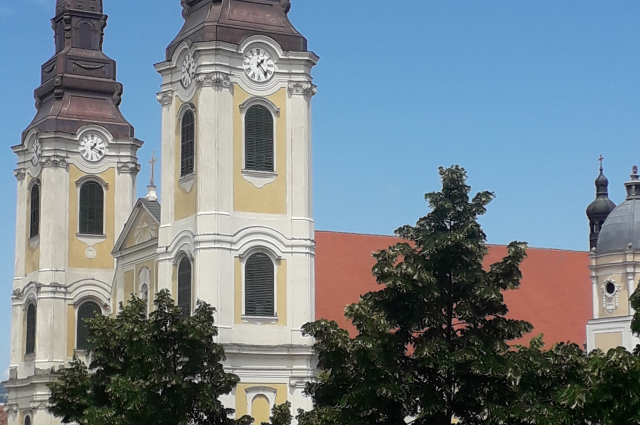 A Szent Bertalan templom száz éve várt toronysisak rekonstrukciója mellett új turisztikai vonzerővel is gazdagodott a város